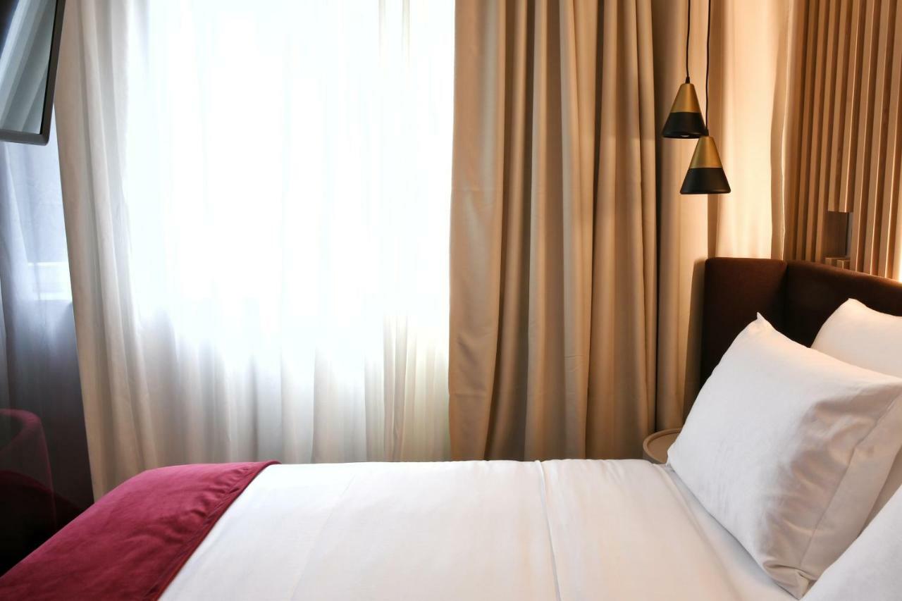 Pod Zidom Rooms Zagreb Bagian luar foto